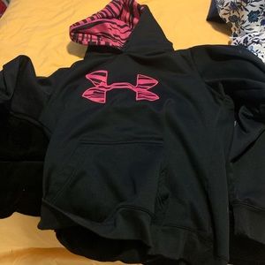 youth medium under armour sweatshirt